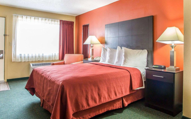 Quality Inn Morton at I-74