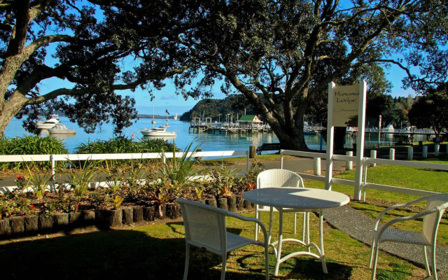 Hananui Lodge and Apartments