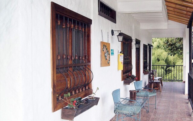 Hotel Campestre Los Nogales