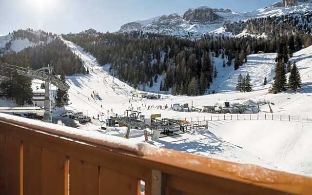 Laguscei Dolomites Mountain Hotel