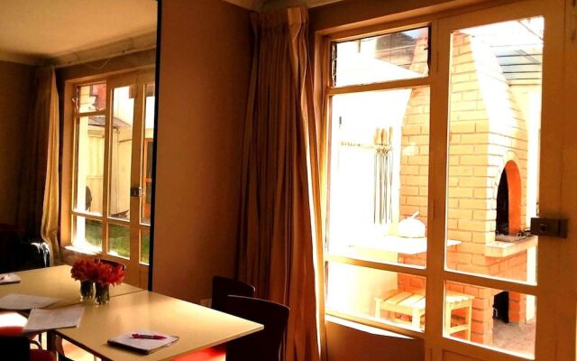 Baum Hostel