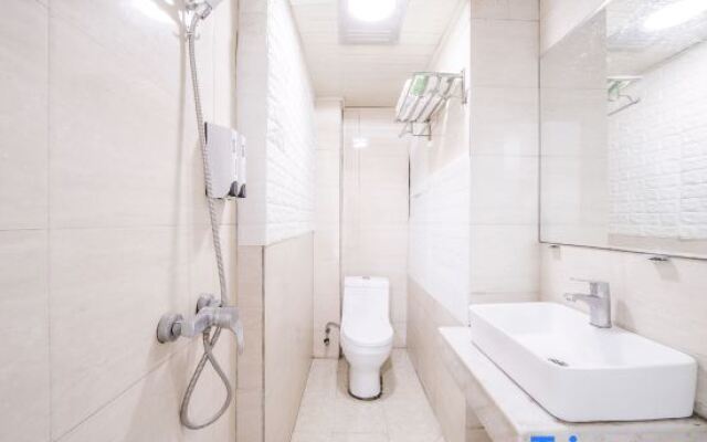 Gangxin Hotel (Yongchuan Passenger Transport Center)