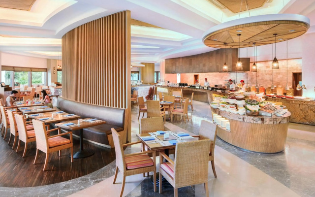 Sanya Marriott Yalong Bay Resort & Spa