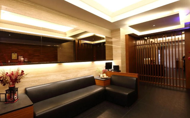Royal Garden Hotel