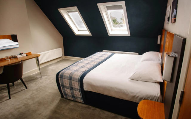 Corner House Hotel