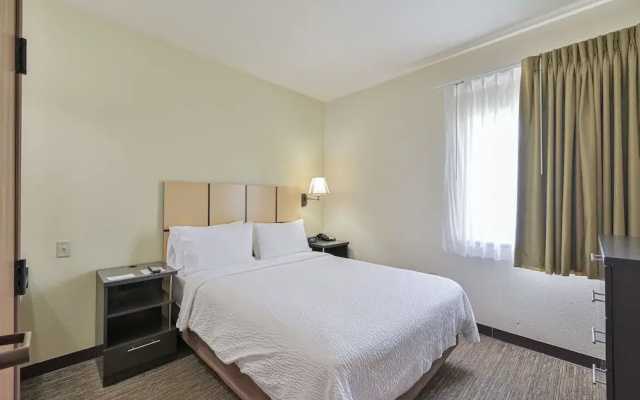 Affordable Suites of America Tulsa