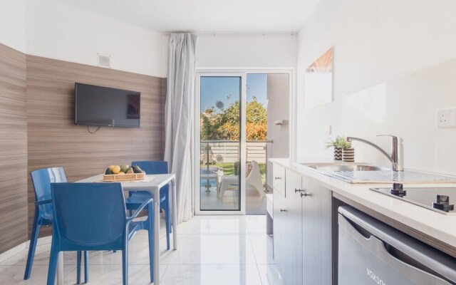 Rio Gardens - Charming Studio w Terrace