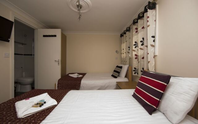 Royal Guest House by Saba