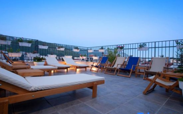 Hotel Twelve by Aycon