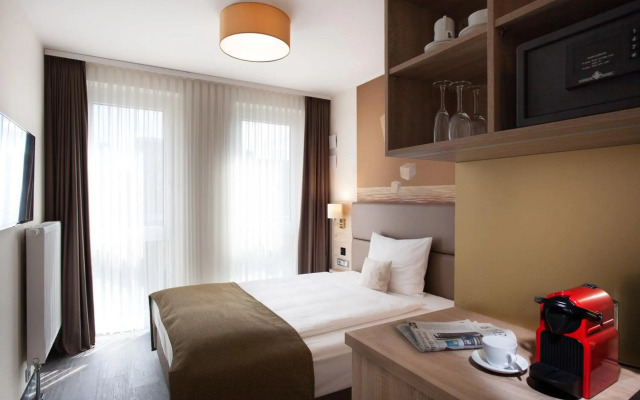 STAY! Hotel Boardinghouse