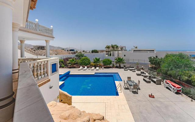 LUXURY VILLA NAUTILUS Heated pool Spa