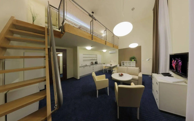 Esmarin Wellness Hotel