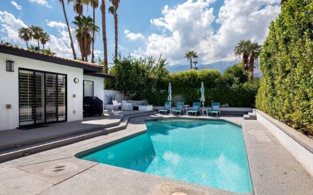 Sonora Charmer - Private Pool w/ Mountain Views!