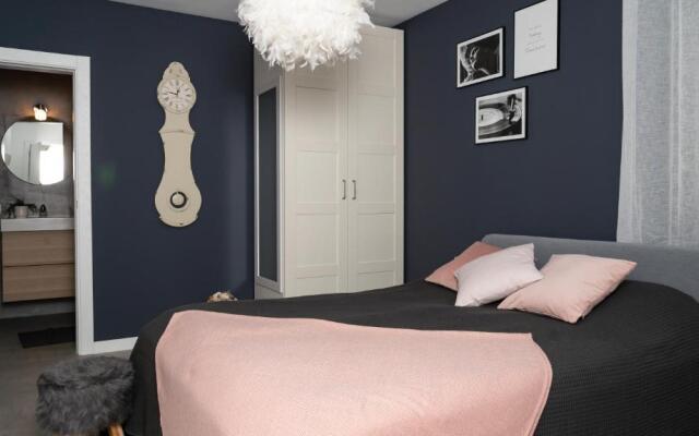 Ocean shore apartment 2