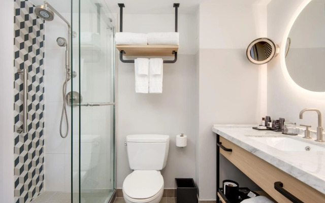The Duniway Portland A Hilton Hotel