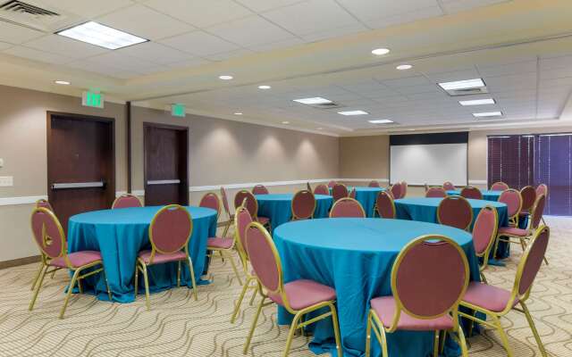 Comfort Suites Ontario Airport Convention Center