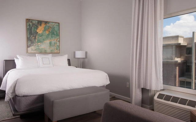 Courtyard Charleston Waterfront by Marriott