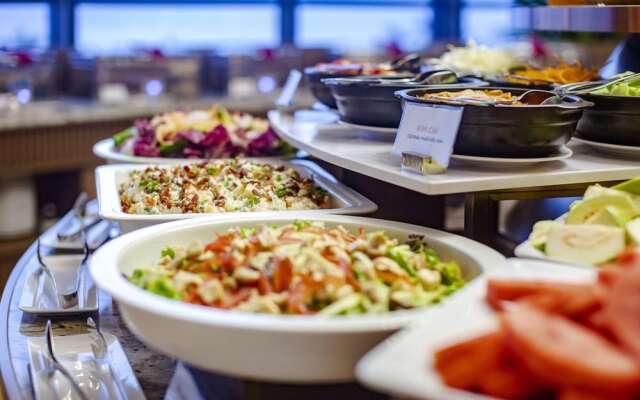 Peninsula Hotel Danang