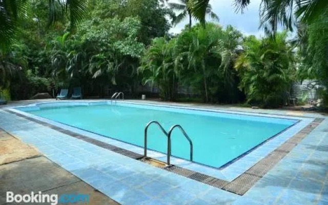 Royal Green Garden Hotel