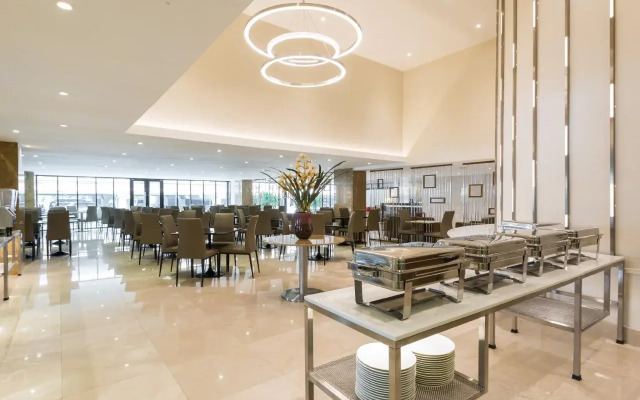 Thomson Hotel Huamark