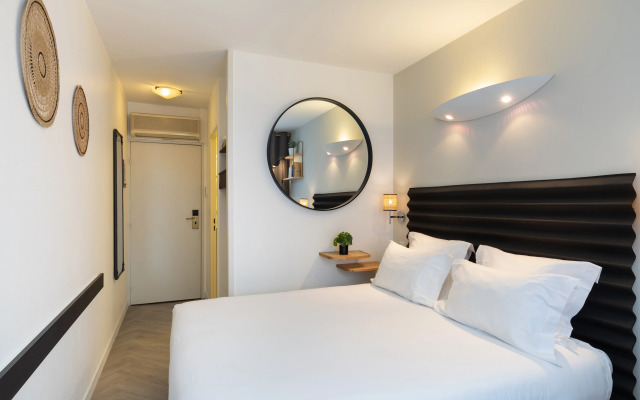 Chromatics Hotel & Restaurant The Hill Club by happyculture