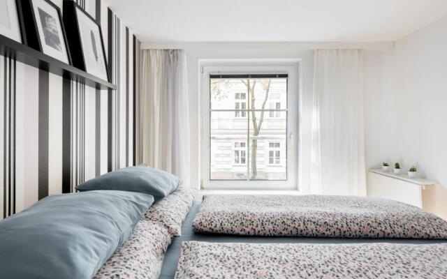 Your Cozy Home * 12 min to City Center