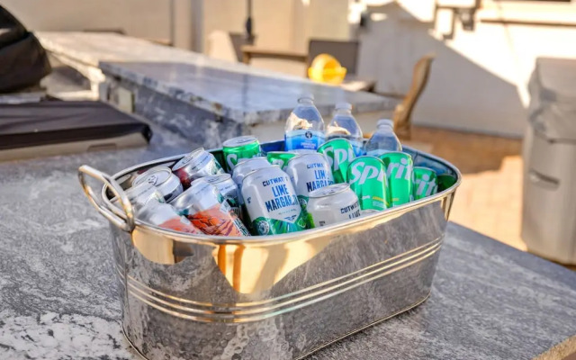 Desert Oasis Retreat Pool Spa Gameroom