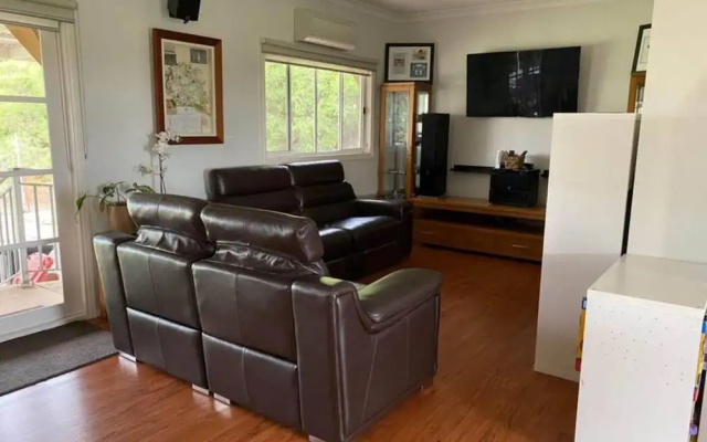 Killy Dora Beachside Escape Pet Wheelchair Friendly A Modern Coastal Retreat With Accessibility in Mind – Guest Rooms – Kilcunda