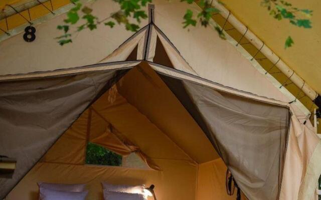 River Glamp (Ривер Глэмп)