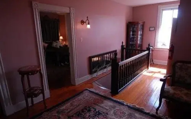 Grace Manor Inn