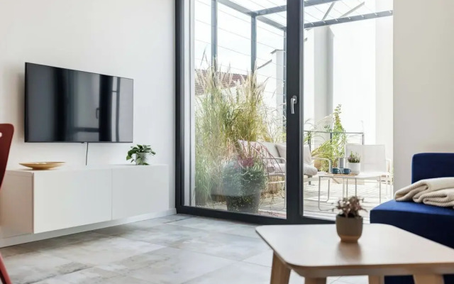 Fully equipped apartments with Terraces, Free garage parking, Netflix & AC - by Apartmány Šlapanice cz