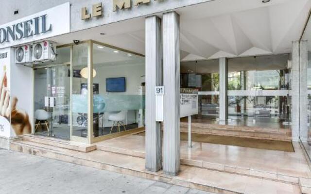 Wonderful fully renovated 2BR on the last floor.