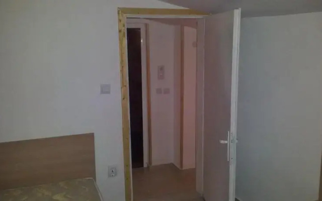 Zornica House