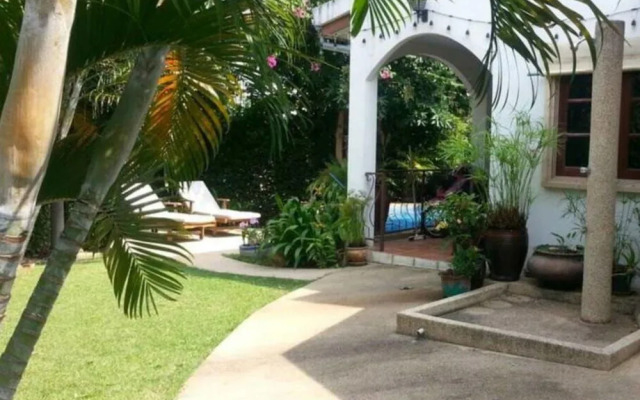 Huahin Cozy Villa