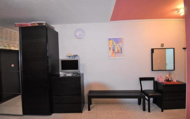 Lovely Studio Apartment in Loutraki, Greece