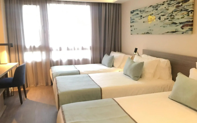 Huinid Obelisco Hotel