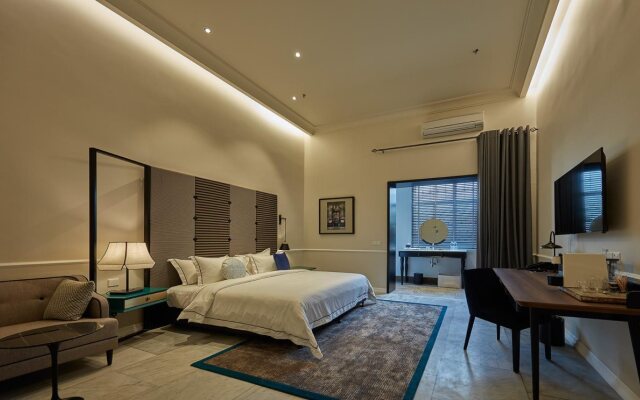 The Edison George Town