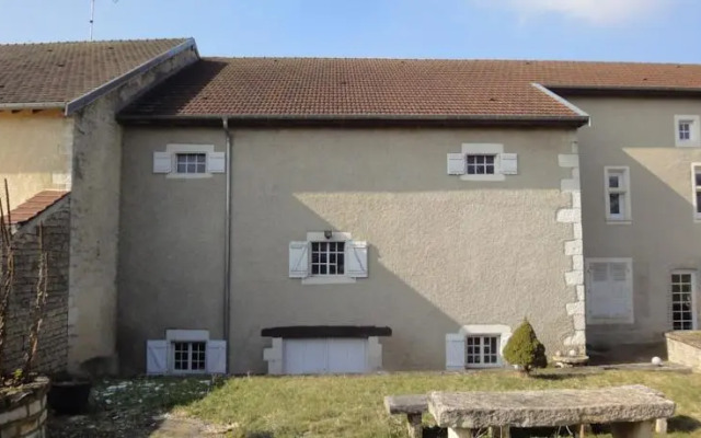 La Demeure du Gardien du Temps qui Passe