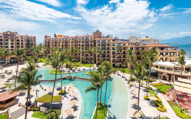 Luxury Suite at Villa del Palmar