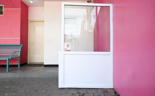 OYO 1815 Gatsu Residence