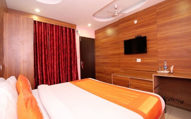 OYO 8622 Hotel Grand Inn