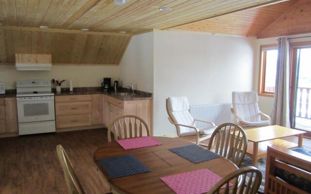Driftwood Lodge