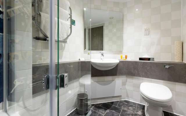 Holiday Inn Milton Keynes - Central by IHG
