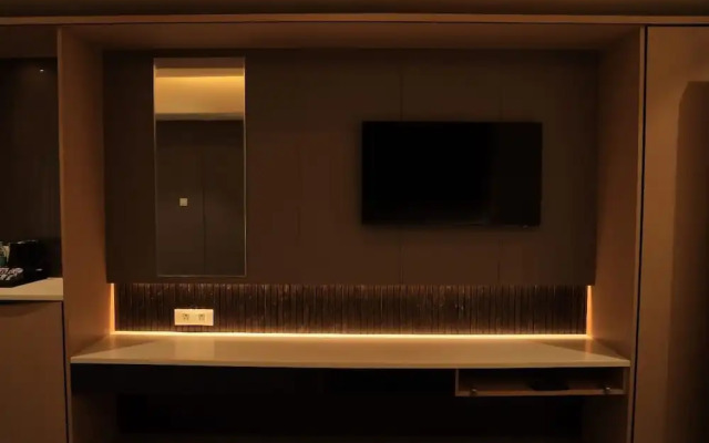Vantara Suites