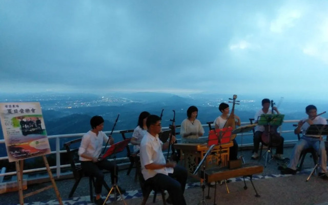 Roll Inn Eco-village