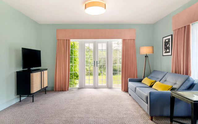 voco Lythe Hill Hotel & Spa by IHG