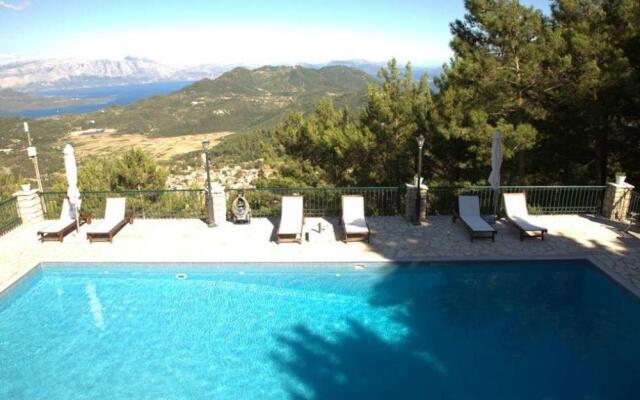 Estate Dafnopanagia Luxury Apartment