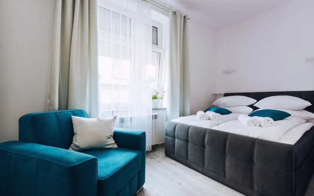 City Lights Apartments - Bosacka