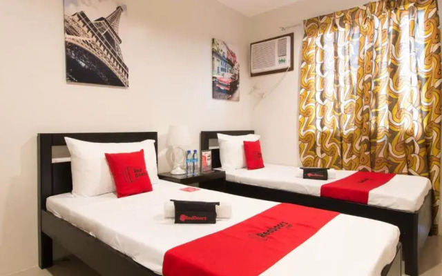RedDoorz Plus @ Diola Villamonte Bacolod