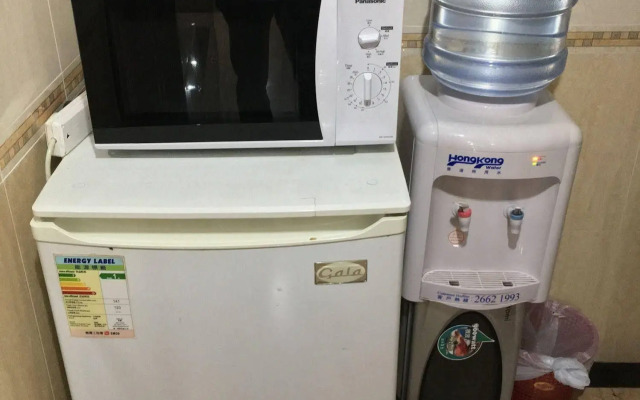Everest Hostel